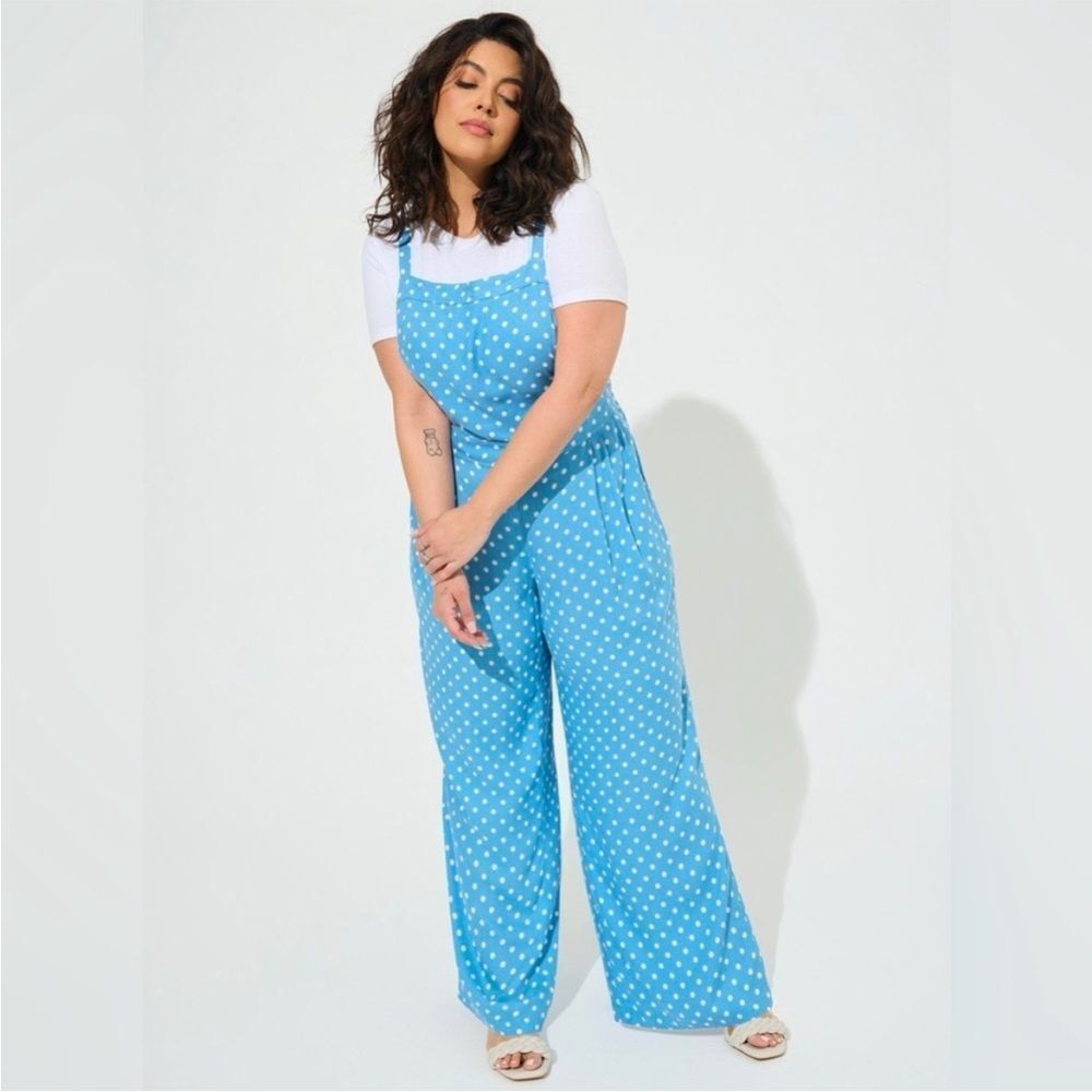 NWT Torrid Wide Leg Stretch Crepe Jumper, Blissful Blue Dot, Size 1